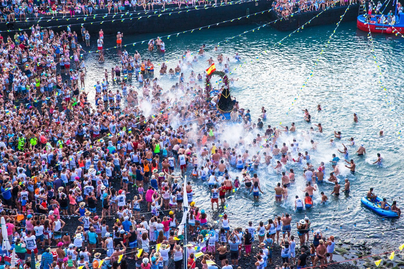 Embarcación de la Virgen en las Grandes Fiestas de Puerto de la Cruz.