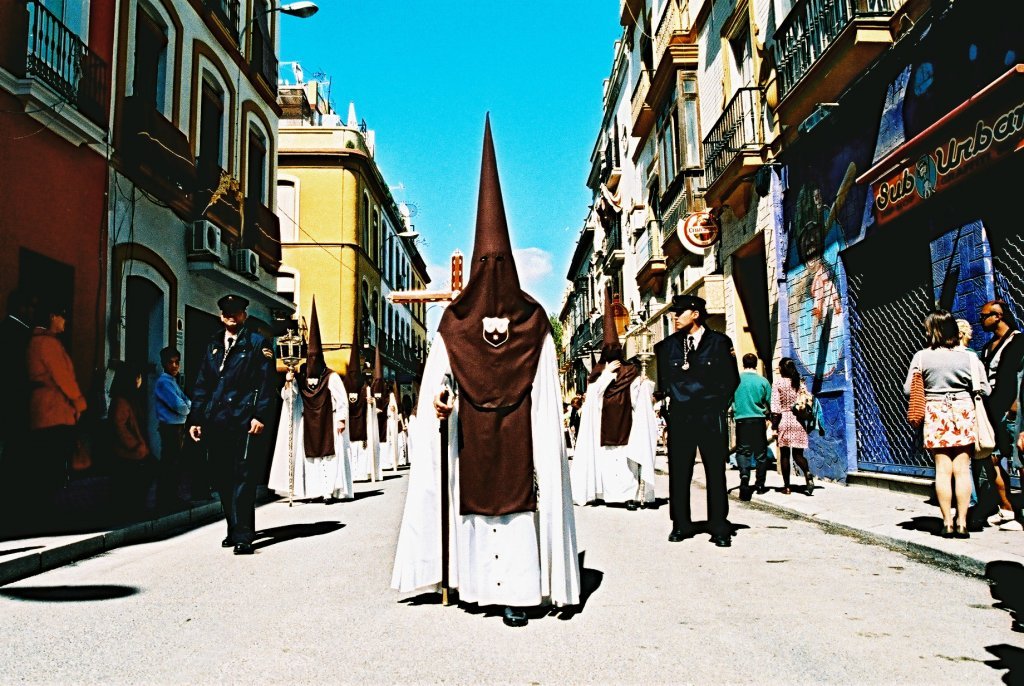 Semana Santa, calle Trajano, Sevilla