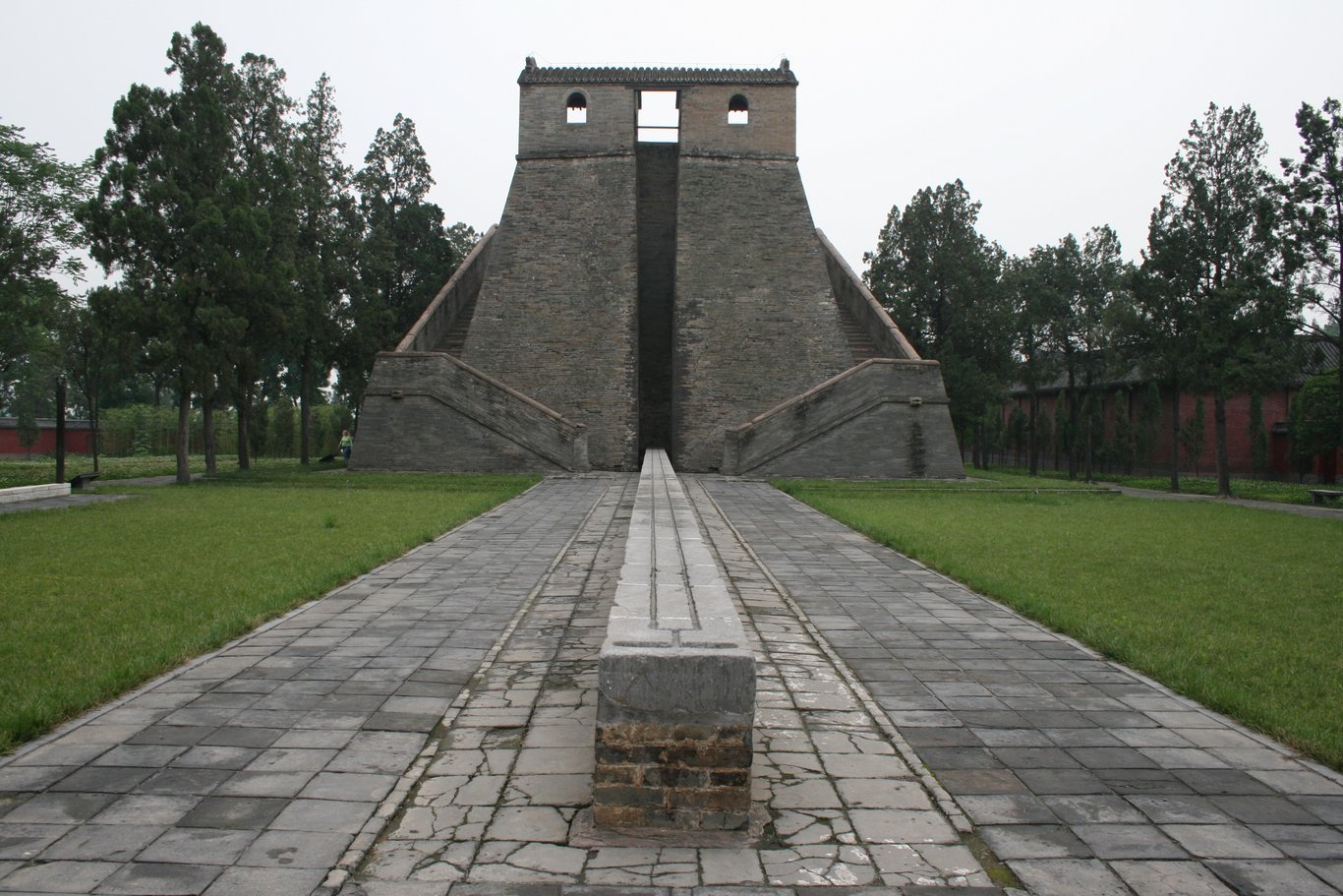 Gnomon de Guo Shoujing (1231-1316) a Dengfeng