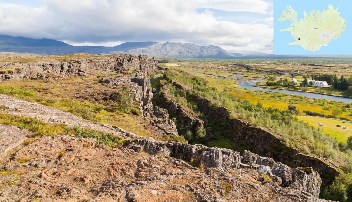 Il sitio di Thingvellir, dove all'aperto si riuniva il primo "parlamento" d'Europa, l'Althing. Fu anche su questo sitio altamente simbolico che venne proclamata l'indipendenza de la Islanda il 17 giugno 1944.