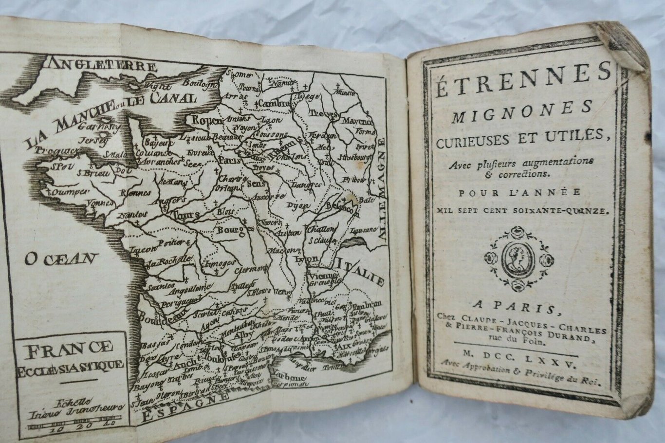 Mapa de Francia con le étreynnes mignonnes del 1775