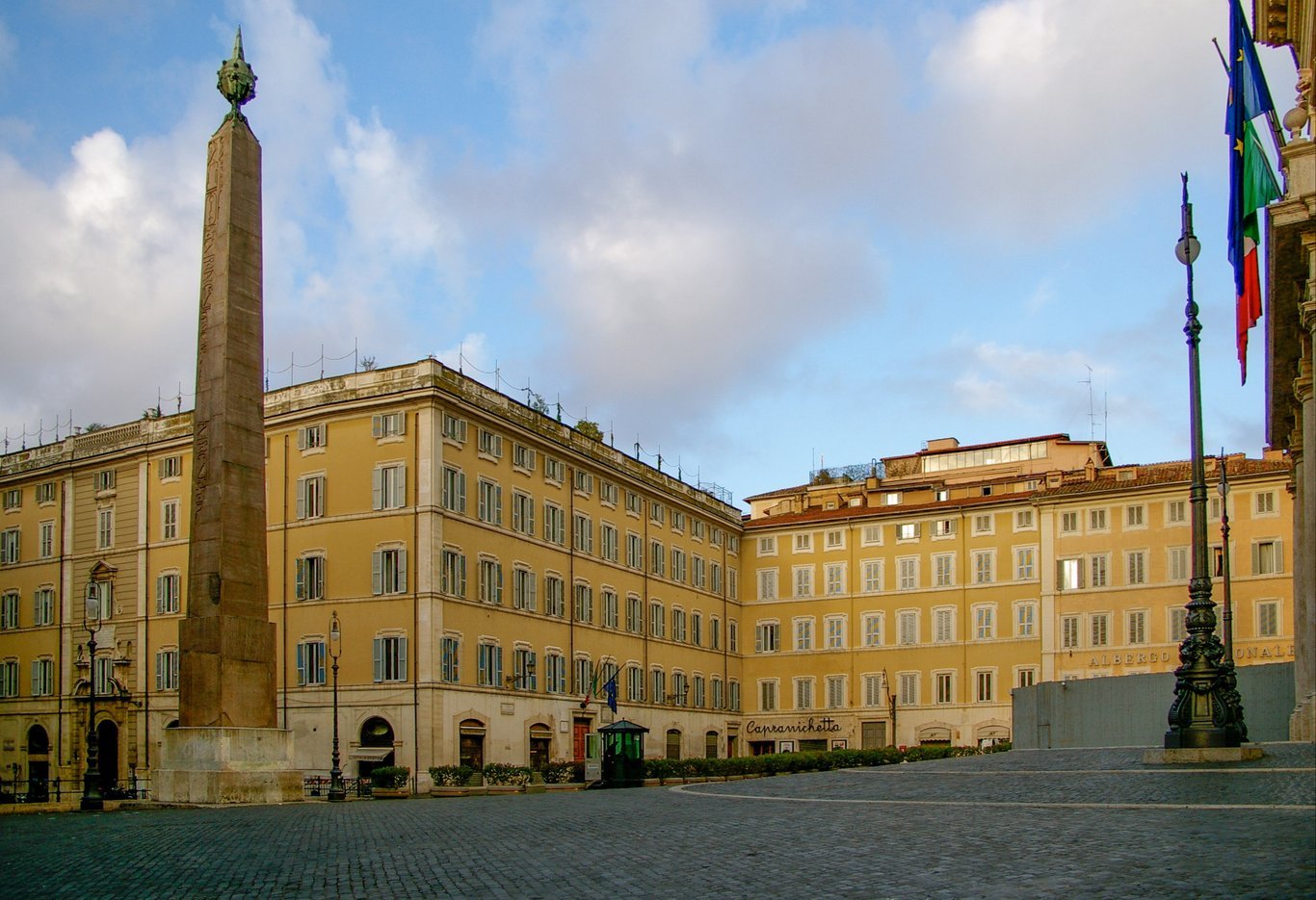 L'obelisco in Piazza di Montecitorio, Roma